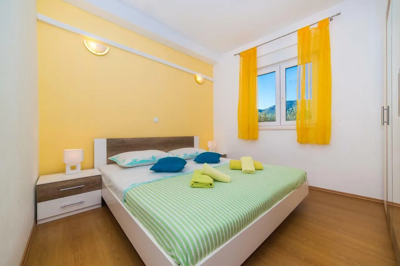 Apartment Marino Kaštela